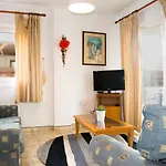 Merika Complex 1 Hou.32 라르나카