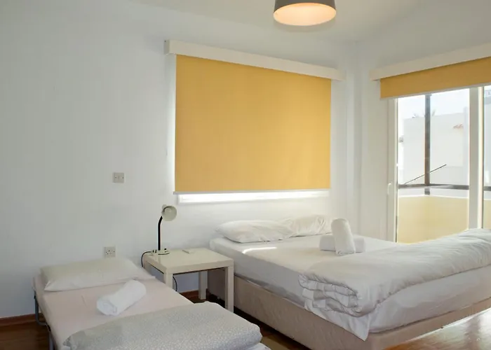 Merika Complex 1 Hou.32 *