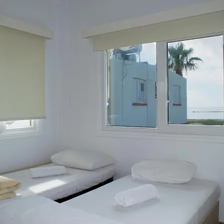 Merika Complex 1 Hou.32